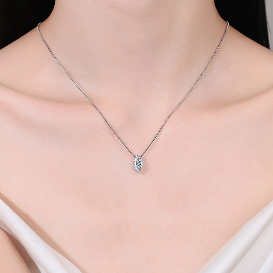 Daily Commuter Versatile Horse Eye Moissanite Necklace