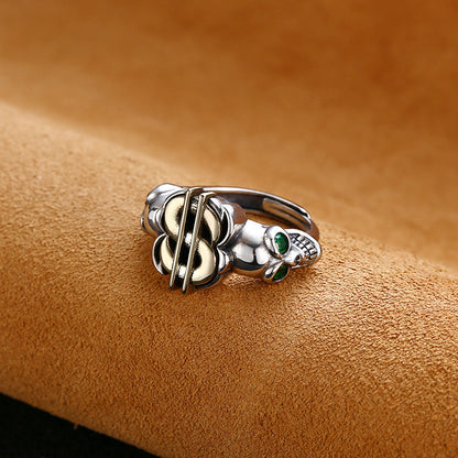 Anillo de hombre con calavera y apertura