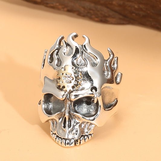 Anillo de calavera con llamas vintage en plata de ley S925