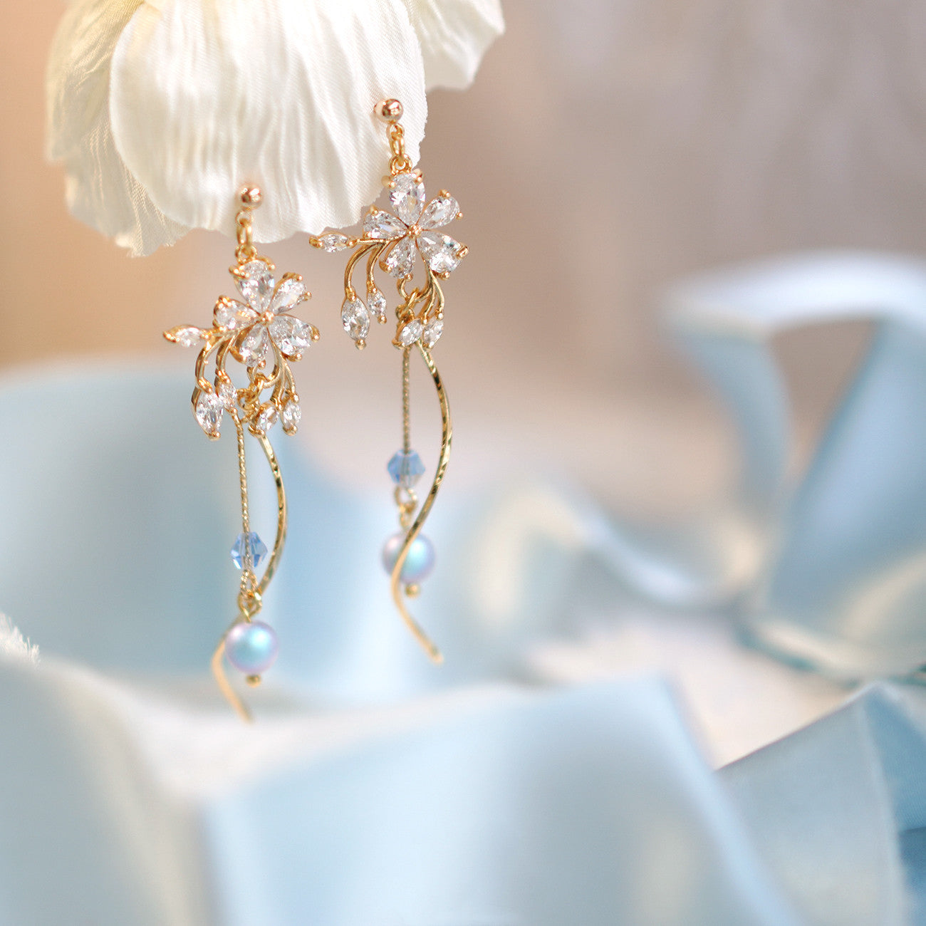 Snow Ice Tassel Design Long Flower Fairy Air Earrings,