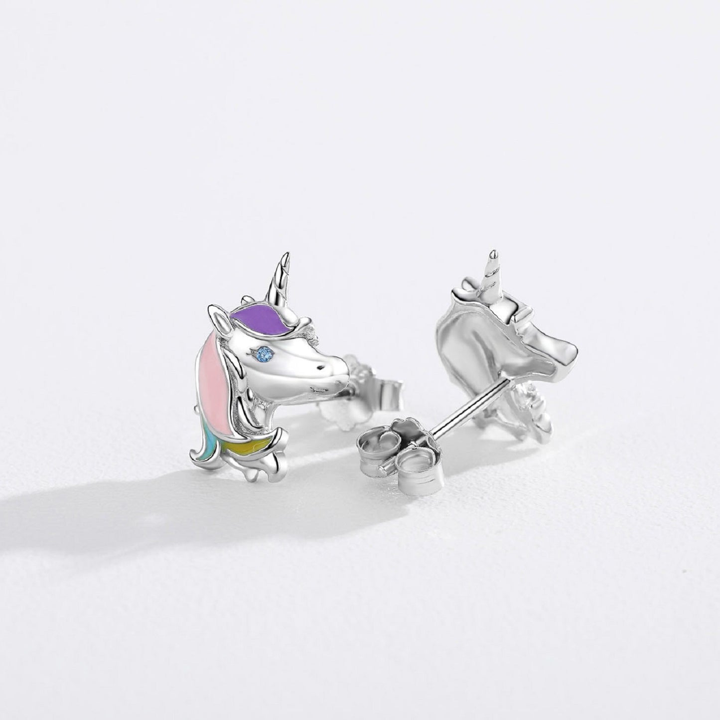 Pendientes de unicornio en plata de ley 925, bonitos y pequeños pendientes de unicornio para mujer