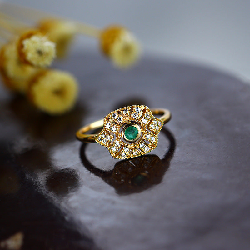 Vintage natural emerald zircon ring