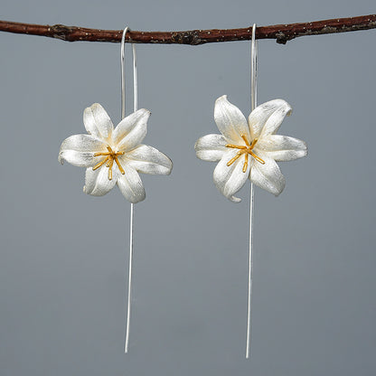 Female lily sterling silver S925 earrings