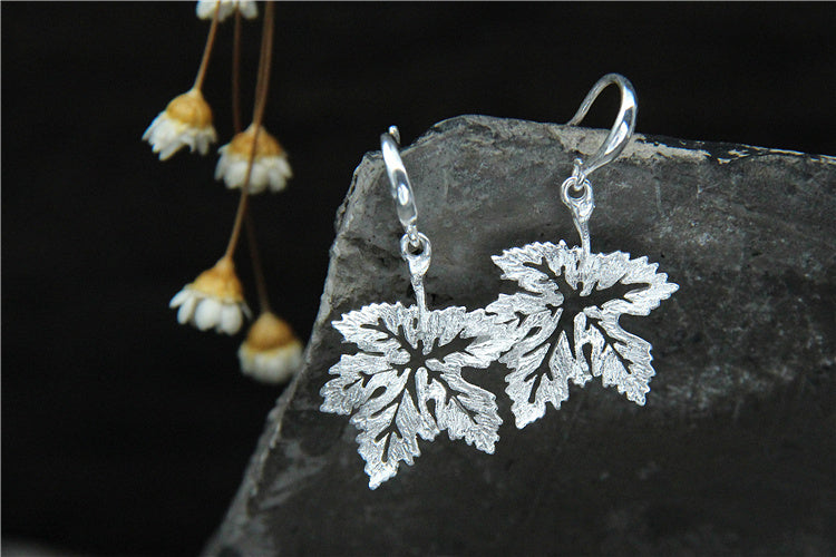 S925 vegan silver simple earrings femininity maple leaf