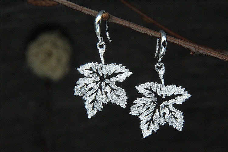 S925 vegan silver simple earrings femininity maple leaf