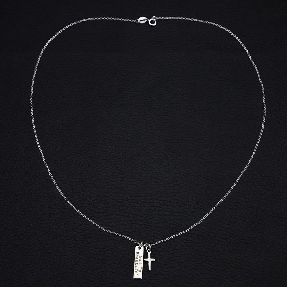 Collier avec pendentif en forme de croix en argent 925