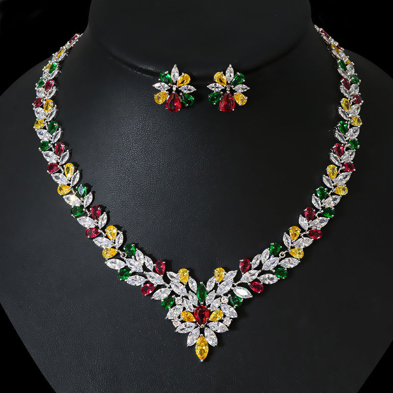 Ensemble de bijoux collier et boucles d'oreilles en zircon pour mariée