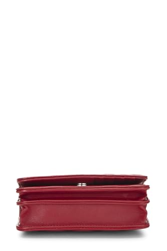 Chanel, Portefeuille classique sur chaîne (WOC) Mini en cuir d'agneau matelassé rouge d'occasion, rouge