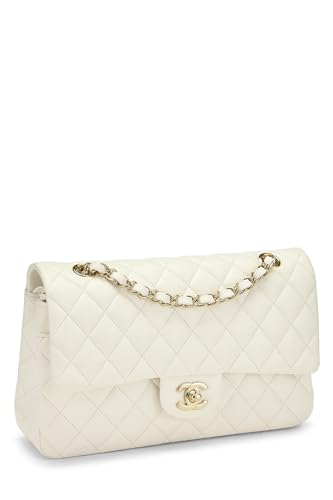 Chanel, sac à main classique à double rabat en cuir d'agneau matelassé blanc de taille moyenne, blanc