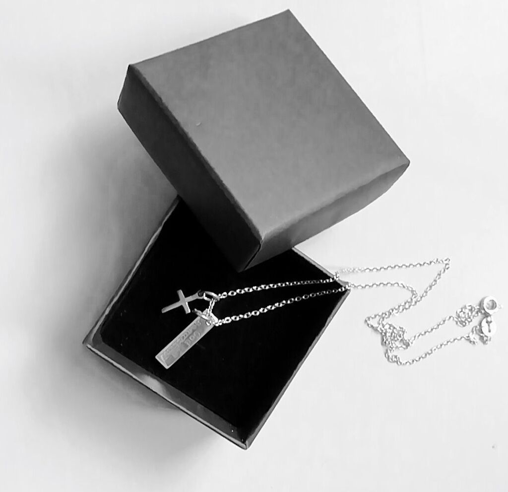 Collier avec pendentif en forme de croix en argent 925