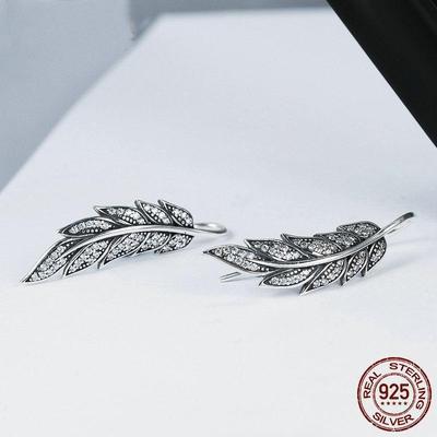 Mika - Boucles d'oreilles en argent sterling avec ailes en plumes pour femmes végétaliennes