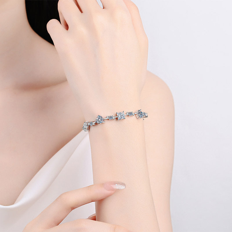 Bracelet tendance en argent sterling avec moissanite pour femme