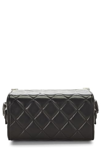 Chanel, petite trousse de toilette en cuir d'agneau matelassé noir d'occasion, marron