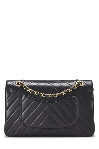 Chanel, sac à main classique à double rabat en cuir d'agneau à chevrons noir de taille moyenne, noir