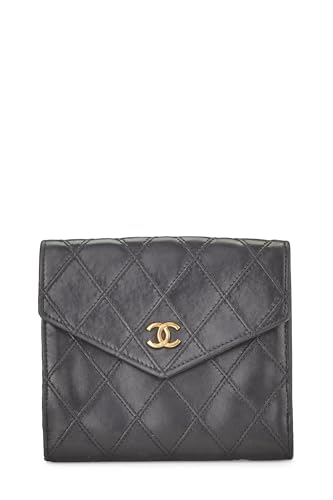 Chanel, Portefeuille compact en cuir d'agneau matelassé noir d'occasion, noir