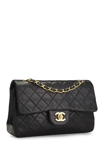 Chanel, sac à main classique à double rabat en cuir d'agneau matelassé noir, petit modèle, noir