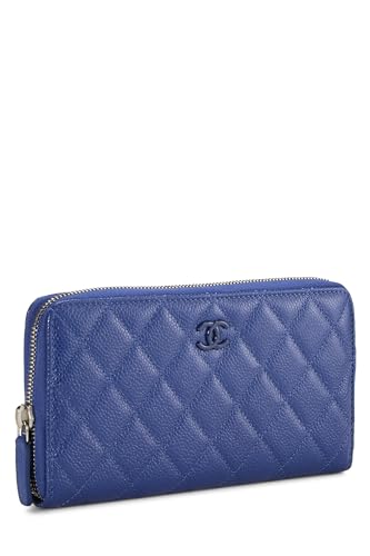 Chanel, Cartera de caviar acolchada azul con cremallera alrededor Pre-Loved, Azul