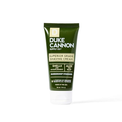 Crema de afeitar de grado superior Duke Cannon: fórmula de barbería con aloe vera, manteca de karité y aceite de nuez de macadamia (2 onzas)