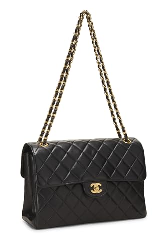 Chanel, sac à rabat classique double face en cuir d'agneau matelassé noir de taille moyenne, noir