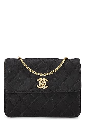 Chanel, Micro con media solapa de satén acolchado negro Pre-Loved, Negro