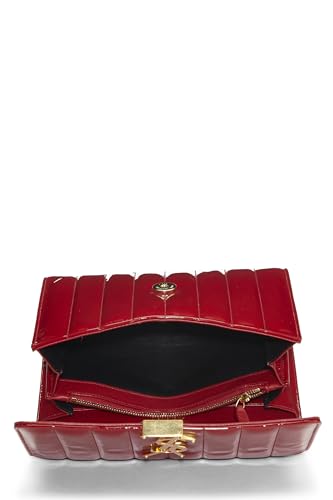 Yves Saint Laurent, sac à bandoulière Vicky Large en cuir verni matelassé rouge d'occasion, rouge