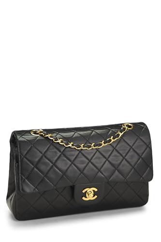 Chanel, sac à main classique à double rabat en cuir d'agneau matelassé noir de taille moyenne, noir