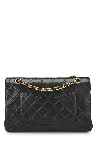 Chanel, sac à main classique à double rabat en cuir d'agneau matelassé noir de taille moyenne, noir