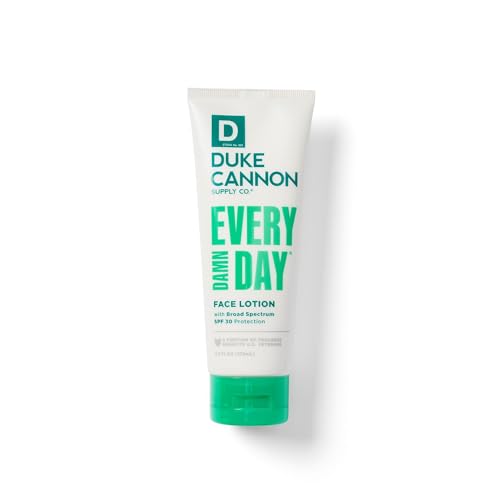 Duke Cannon Standard Issue 2-en-1 FPS 30 Face Lotion - Humectante diario hidratante con protección solar de amplio espectro, 3.5 fl. oz.