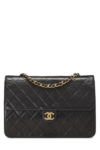 Chanel, sac à rabat matelassé en cuir d'agneau noir de taille moyenne, d'occasion, noir