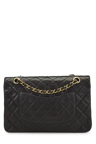 Chanel, sac à main classique à double rabat en cuir d'agneau matelassé noir de taille moyenne, noir