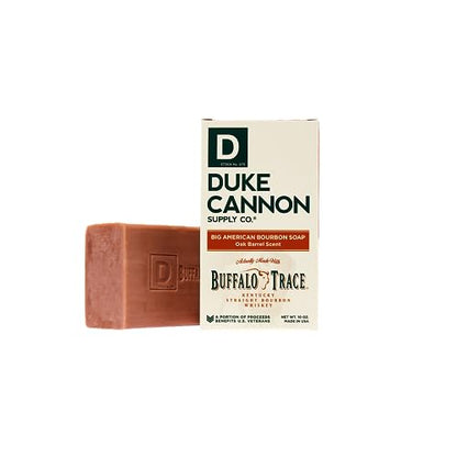 Duke Cannon Supply Co. Big Brick of Soap - Savon en barre extra large pour hommes de qualité supérieure aux parfums masculins, savon pour le corps, tous types de peau, 10 oz