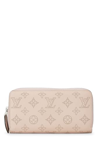 Louis Vuitton, Pre-Loved Pink Monogram Mahina Zippy, Pink