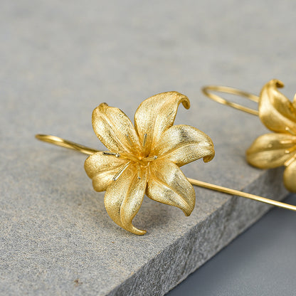 Female lily sterling silver S925 earrings