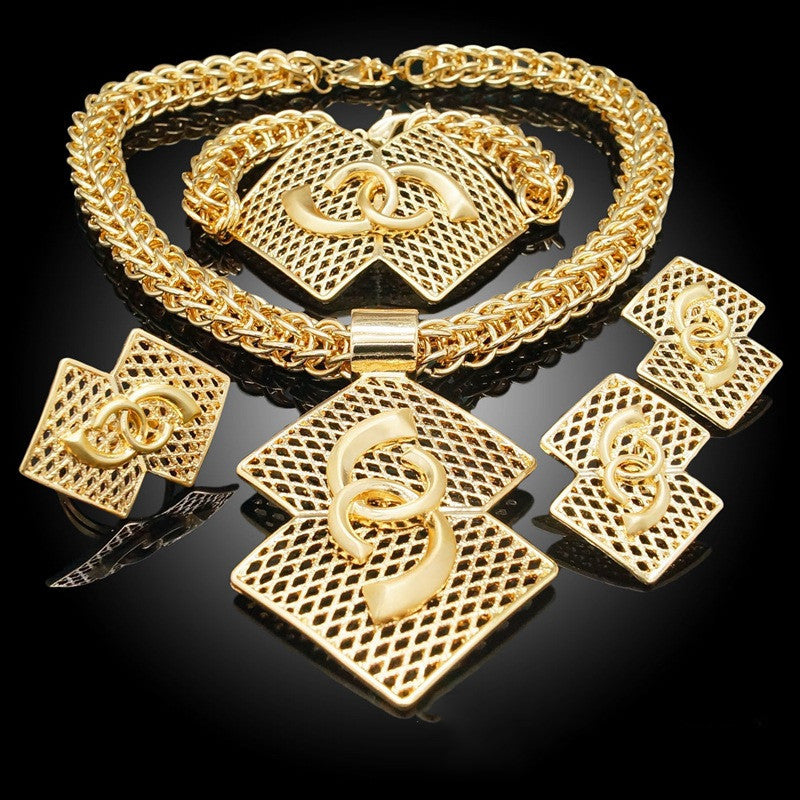 Dubai Gold 18K Gold Plated Jewelry Set Exaggerated Pendant