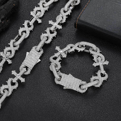 Collier pour homme avec chaîne à maillons cubains en forme de croix d'épines à 8 caractères