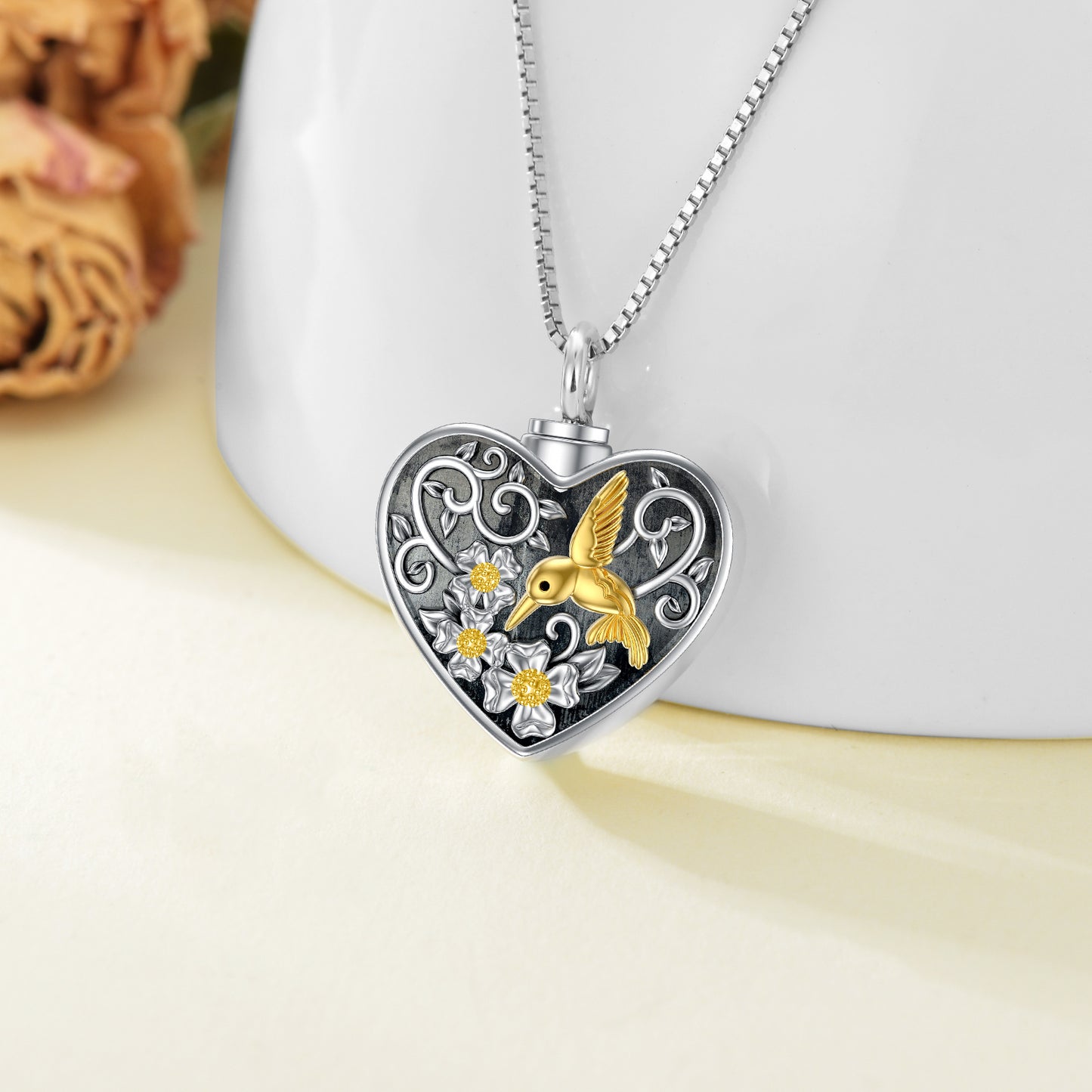 Collar de urna de cremación con forma de colibrí en forma de corazón para cenizas de mujer