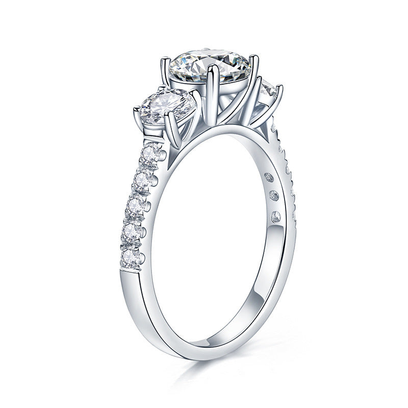 Bague pour femme en or 18 carats avec moissanite fermée