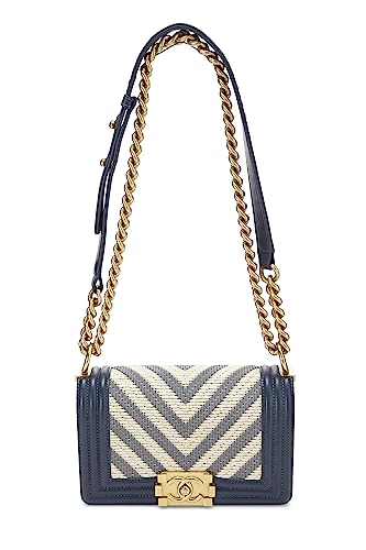 Chanel, petit sac Boy tissé bleu à chevrons d'occasion, bleu