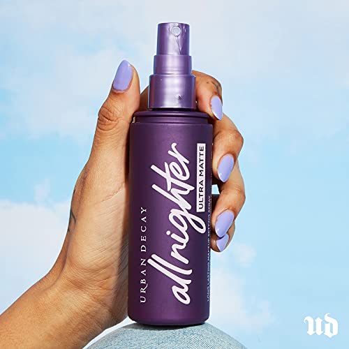 Spray fixateur de maquillage ultra mat All Nighter d'Urban Decay pour le visage (format standard), anti-transfert, tenue longue durée 16 heures, avec argile de kaolin absorbant l'huile, finition mate, végétalien - 4 fl oz