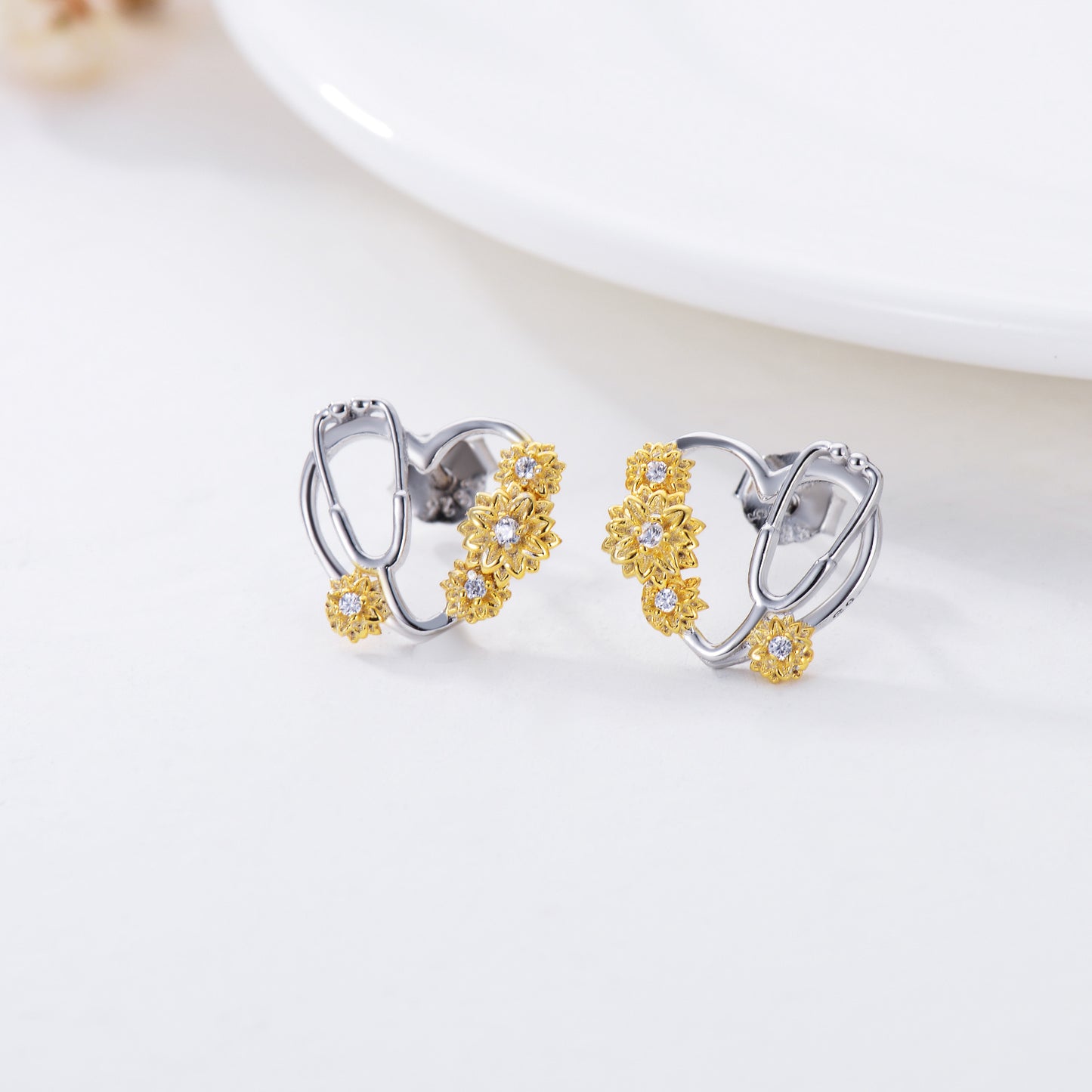 Boucles d'oreilles en forme de cœur avec stéthoscope et tournesol en argent sterling pour femme infirmière