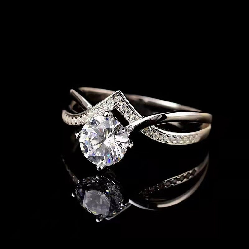 Classic Fashion Deep V Crown Women's Ring