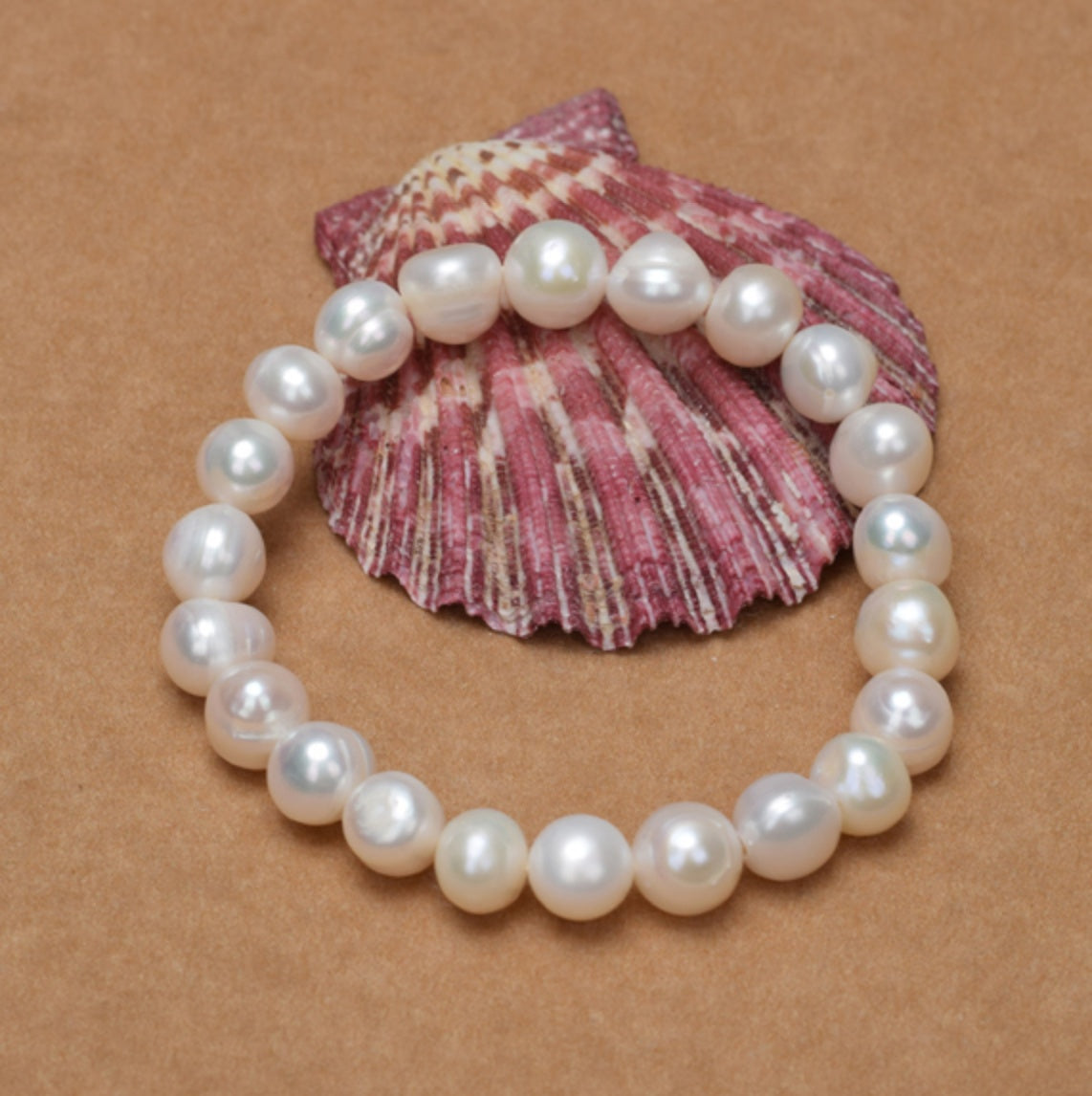 Collier de perles rondes blanches naturelles