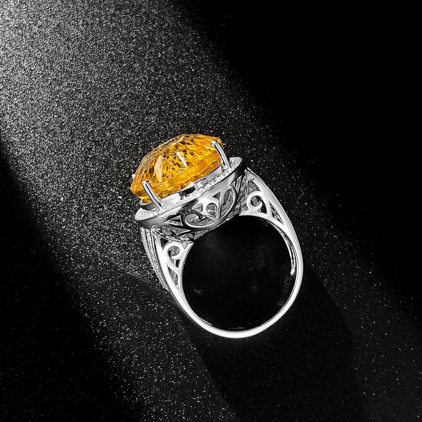 Light And Extravagant Wind Jewelry Large Denier Natural Citrine Ring S925 Silver Set Crystal