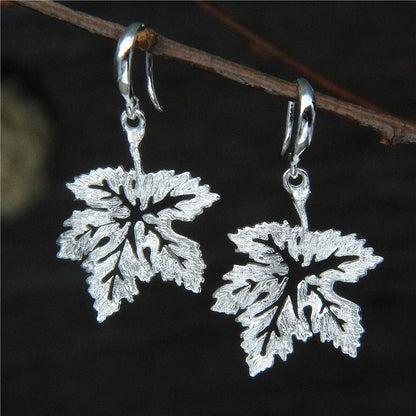 S925 vegan silver simple earrings femininity maple leaf