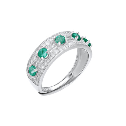 Light And Extravagant Style, Small Design Sense, Emerald Row Ring