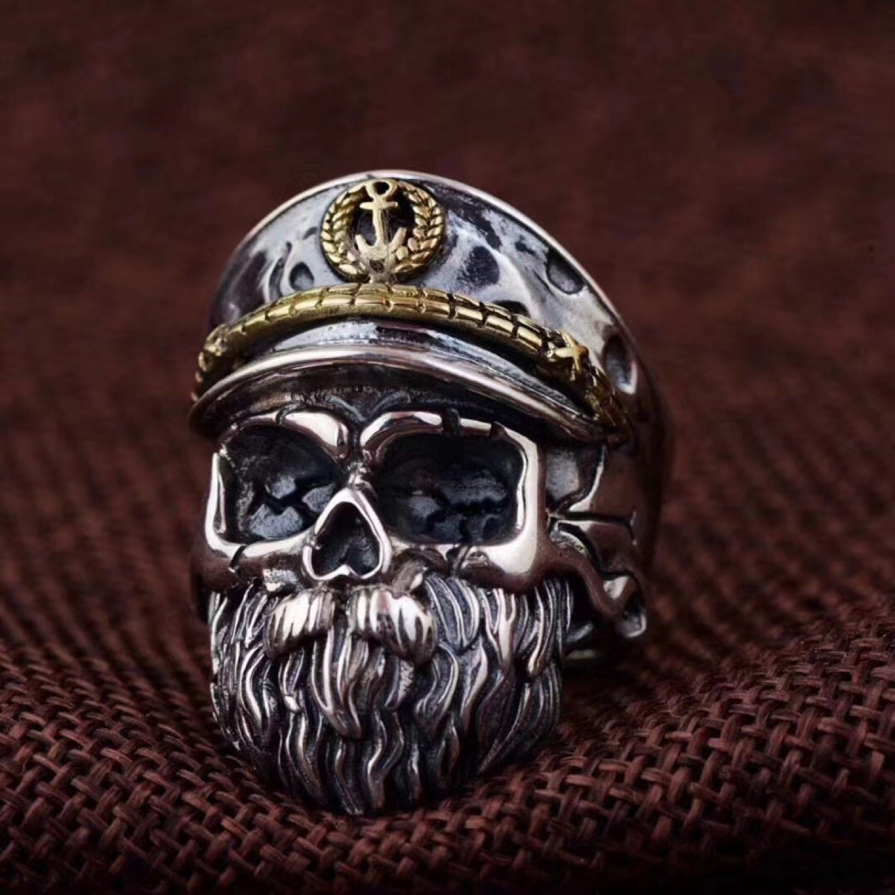 Anillo de calavera oscura exagerada para hombre en plata de ley S925