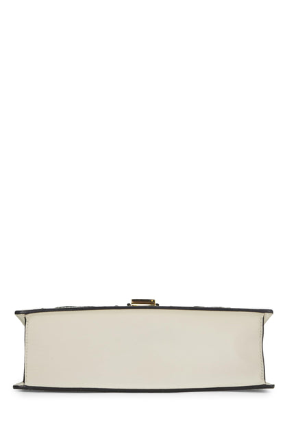 Gucci, petit sac bandoulière Sylvie en cuir blanc brodé d'occasion, blanc