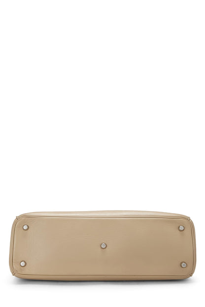 Dior, Pre-Loved Beige Leather Diorissimo Medium, Beige