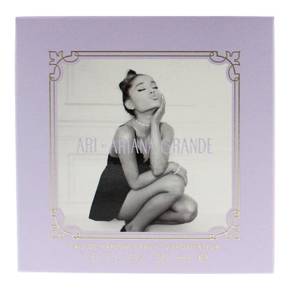 Eau de Parfum Ari by Ariana Grande – Parfum longue durée à la poire, à la framboise et à l'orchidée vanille – Parfum floral gourmand pour femme