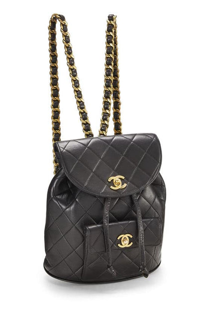 CHANEL, Sac à dos classique « CC » en cuir d'agneau matelassé noir, taille moyenne, d'occasion, noir